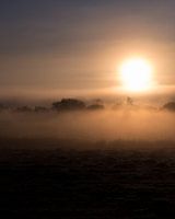 Mistige zonsopgang