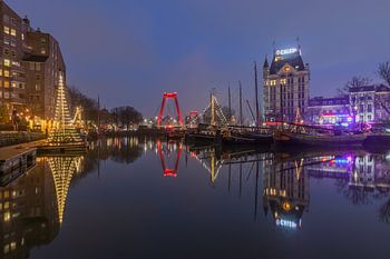 Het Witte Huis en de Oudehaven in Rotterdam in kerstsfeer