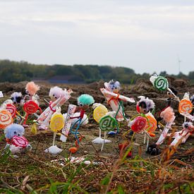Suiker oogstende Fubby's op het land. van Sailographic Paula