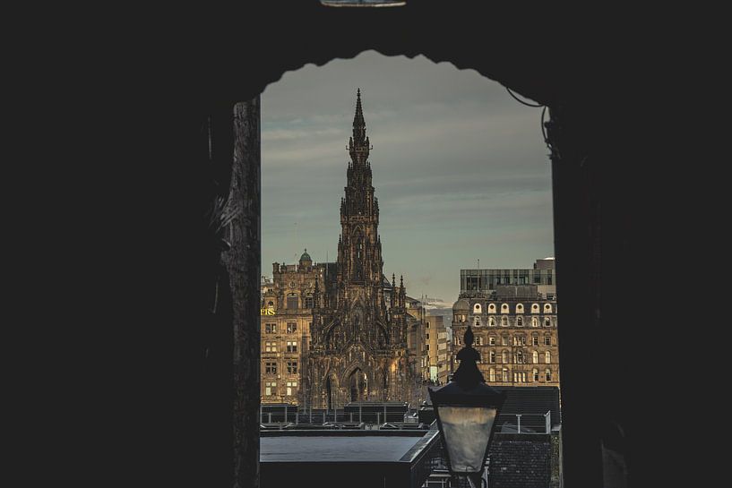 Edinburgh by Hello Pompoyo