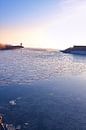 Bevroren haven van Jan Brons thumbnail