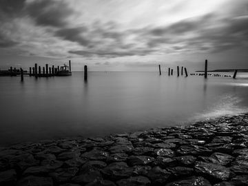 Kleiner Hafen von Sil bei Vollmond von Martijn Wit