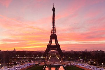 Eiffeltoren bij zonsopgang, Parijs, van Markus Lange