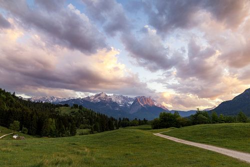 Atmospheric sunset in Farchant