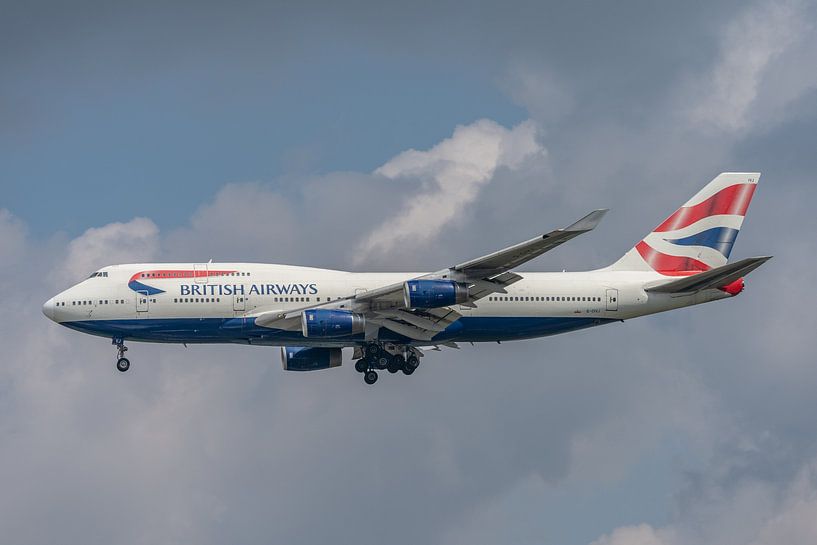 Boeing 747-400 der British Airways bei der Landung auf dem Flughafen London Heathrow! von Jaap van den Berg