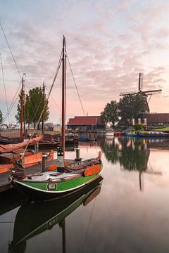 Mühle im Hafen von Harderwijk von Dennis Mulder
