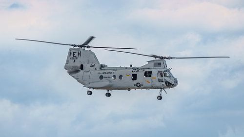 Boeing Vertol CH-46E Sea Knight.