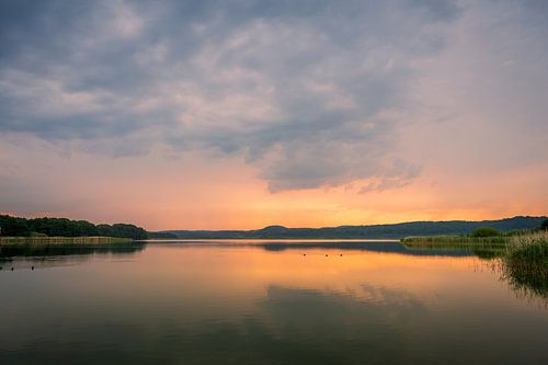 Zonsondergang Schmachter See in Binz