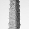 Détail architectural du Taipei 101 : un gratte-ciel majestueux en noir et blanc sur NZME Photography