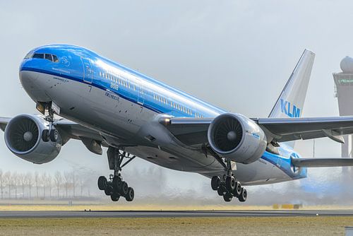 KLM Boeing 777-200 passagiersvliegtuig.