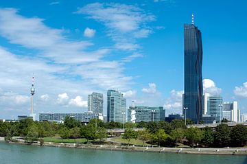 Donau City van Richard Wareham