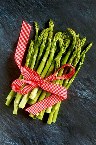 Green asparagus