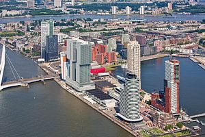 Photo aérienne Wilhelminapier Rotterdam sur Anton de Zeeuw