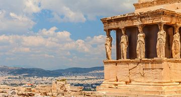 Een kariatide, Athene, Griekenland. van Yevgen Belich