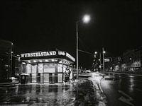 Sausage stand in Vienna by night