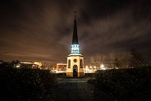 Gertrudis Chapel Bergen on zoom in the evening by Lars Mol