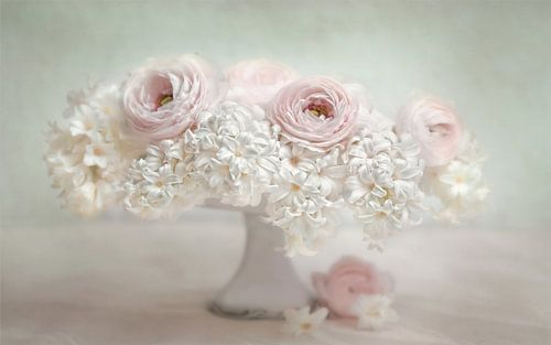 A Breath of spring - delicate spring flavour