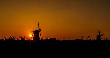 Zonsondergang Kinderdijk van Marielle Molijn