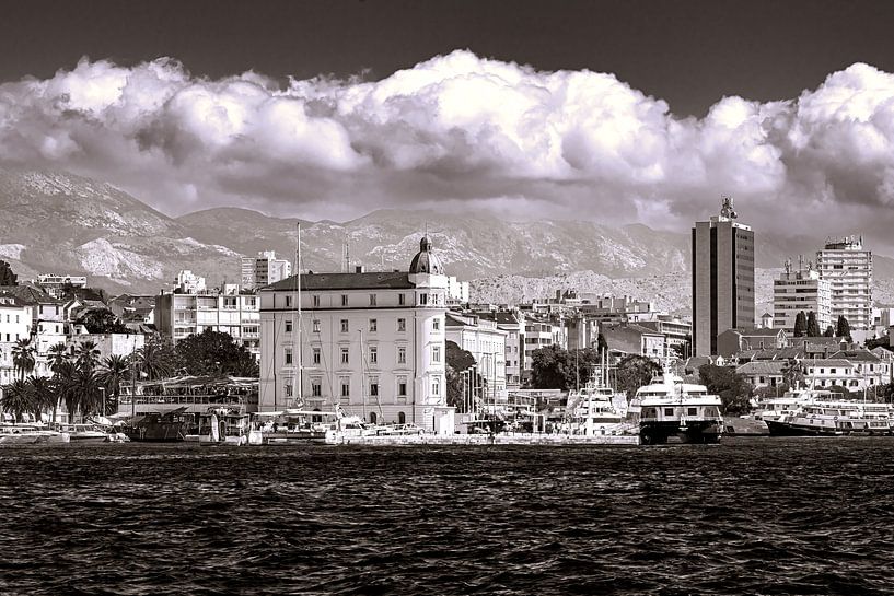 Croatia : Cityscape of Split by Photoart-Naegele