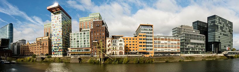 Panorama Düsseldorf Mediahaven van Dieter Walther