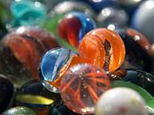Knikkers, Marbles close-up, des billes, murmeln van Evelien Brouwer thumbnail