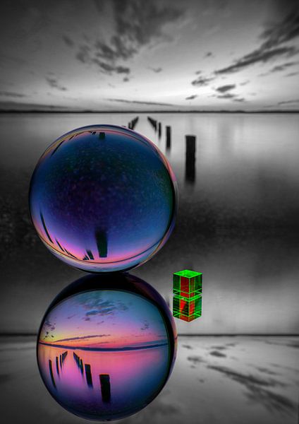 Glass globe photography by Einhorn Fotografie