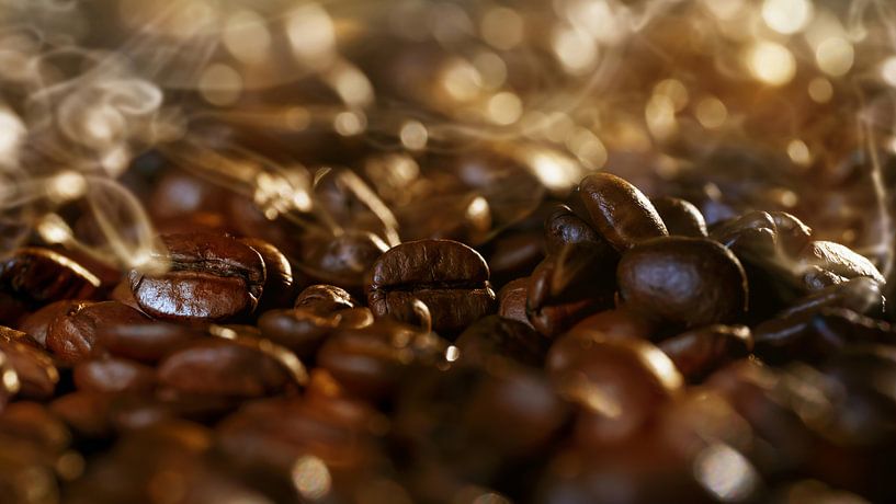 aromatic coffee beans macro by Dörte Bannasch