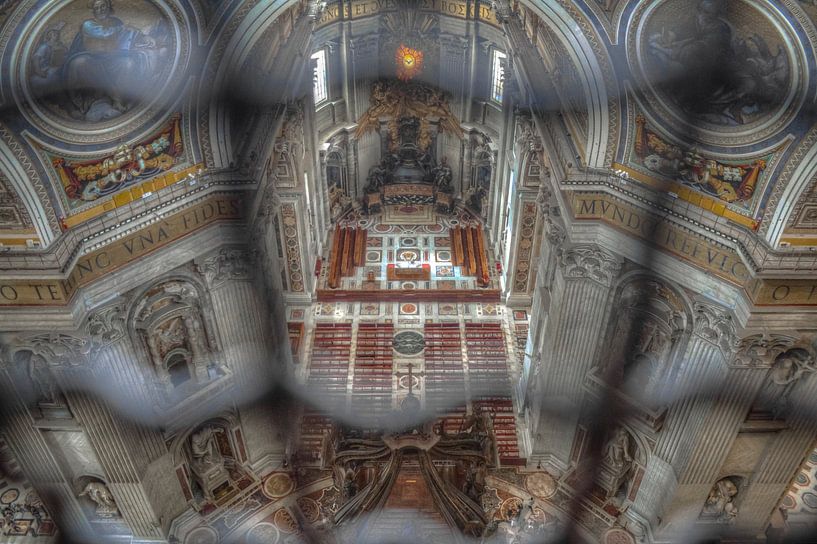Inside Saint Peter's Basilica van BL Photography