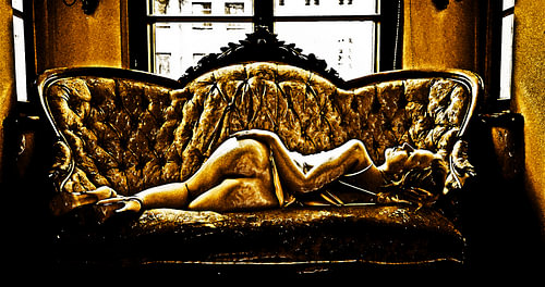 Rêverie sur une chaise longue