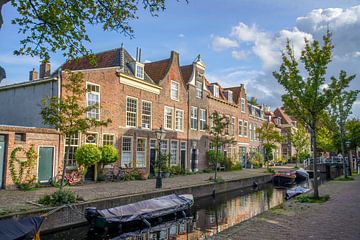 Doelengracht in Leiden by Dirk van Egmond