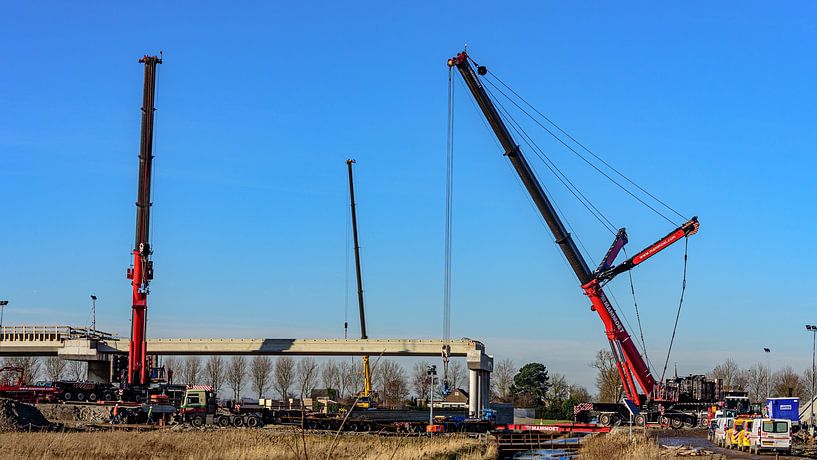 Mammoet Liebherr LTM 1750 et Demag AC700. par Jaap van den Berg