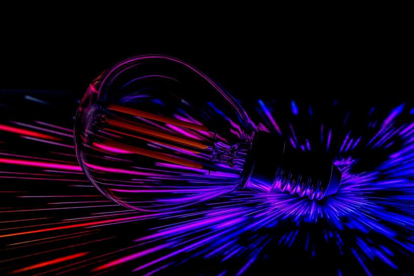 Bunte Glühbirne von Connie de Graaf