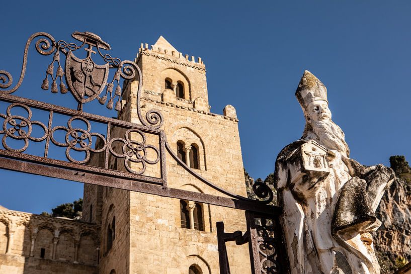cathedral in Cefalu by Eric van Nieuwland
