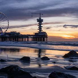 Zonsondergang bij De Pier in Scheveningen van Colinda van Rees