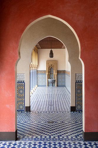 Moorse binnenplaats met fontein