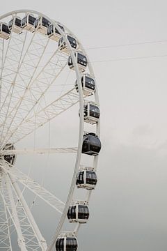 Ferris wheel Scheveningen by Joke van Veen