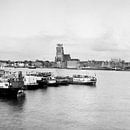 Zicht op Dordrecht (mei 1968) van Dordrecht van Vroeger thumbnail