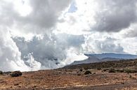 Op wolkhoogte in Tanzania van Mickéle Godderis thumbnail
