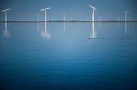 Nederlandse windmolens bij blauw water fotoprint van Manja Herrebrugh - Outdoor by Manja thumbnail