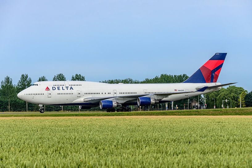 Delta Airlines Boeing 747-400 (N662US). by Jaap van den Berg