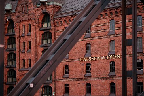 Bricks and lines in Hamburg