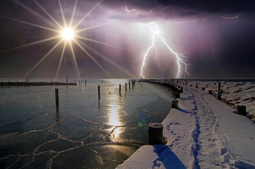 Lightning in ice and snow