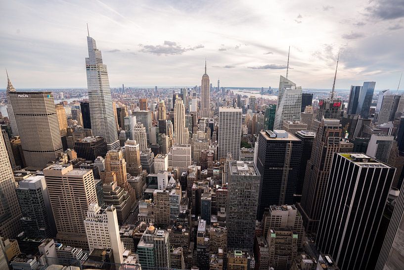 Manhattan in New York City by Thea.Photo