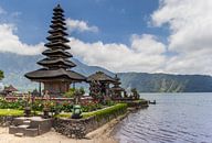 Ulun Danu tempel op Bali, Indonesie van Marc Venema thumbnail