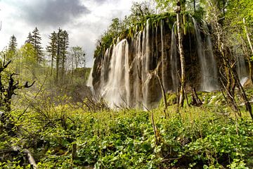 Plitvice Meren waterval van Peter Schickert