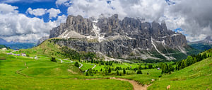 Sellagruppe vom Grödnerjoch aus gesehen in den Dolomiten