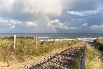 Strand Noordwijk mit dem Regenbogen von Yanuschka Fotografie | Noordwijk