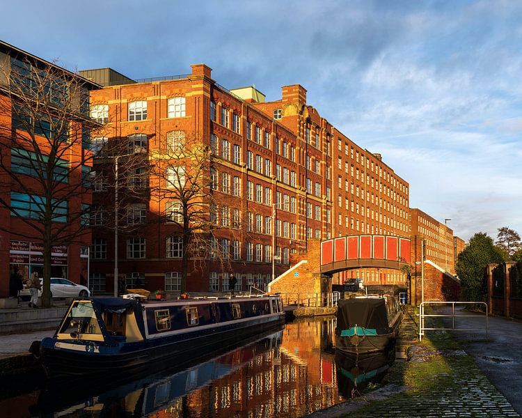 Manchester by Hello Pompoyo