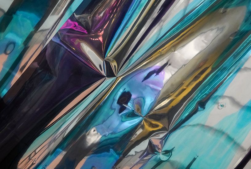 Spiegeling by Alice Berkien-van Mil