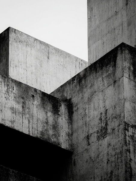 Le béton en équilibre - un design brutaliste au rythme parfait par Vlindertuin-Art